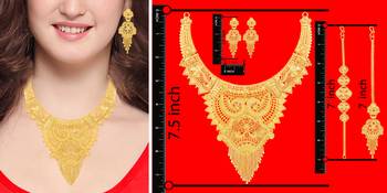 Gold necklaces 4