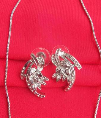 RozMili latest Designer American Diamond silver pendant set with earrings for women and  Girls 3