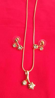 RozMili 18k Gold plated metal pendant set with earrings 1