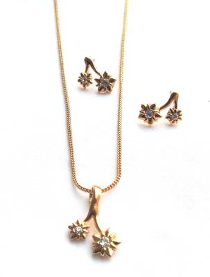 RozMili 18k Gold plated metal pendant set with earrings 3