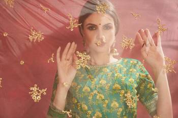 Green embroidered silk semi stitched lehenga 3