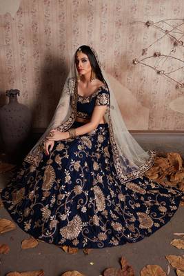 Navy blue embroidered velvet semi stitched lehenga 4