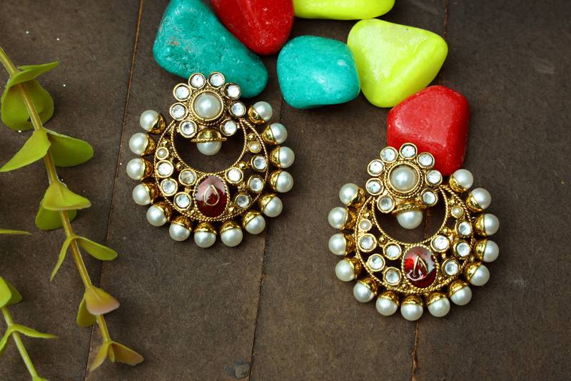 White onyx chandbali