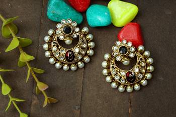 Black onyx chandbali 1
