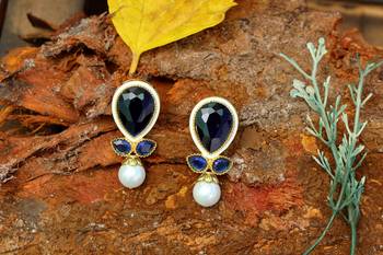 Blue onyx earrings 1