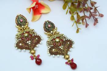 Red onyx earrings 1
