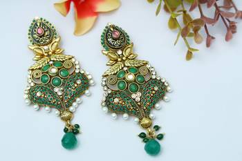 Green onyx earrings 1