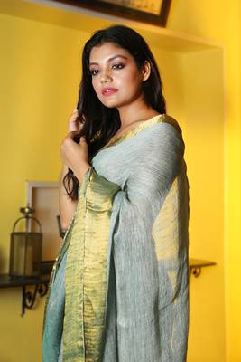 Light green plain linen saree with blouse 3