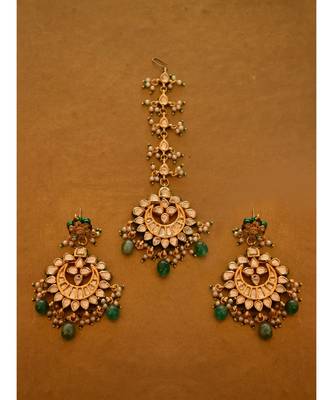 Bridal Earrings and Maang Tikka Set 2