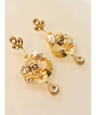 Handcrafted Delicate Golden Flower Earring 3