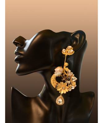 Handcrafted Delicate Golden Flower Earring 4