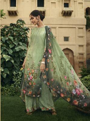 Green digital print crepe salwar 1