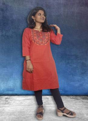 Ladies Red Cotton Kurti With Front Tabla Embroidery 3