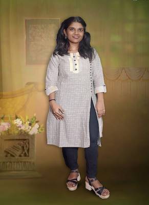 Gray Checks Ladies Kurti With Side Slit And Kalli Button 2
