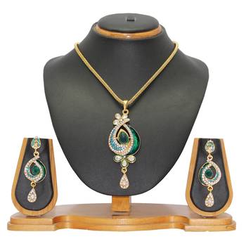 Green pendants 1