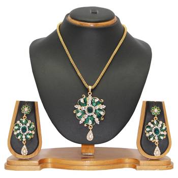 Green pendants 1