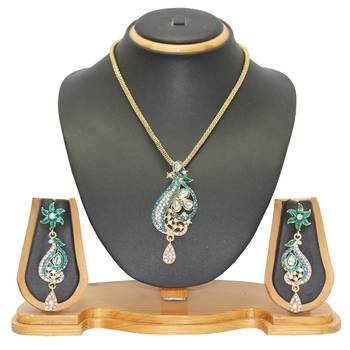 Green pendants 1
