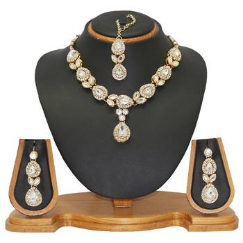 White necklaces 1