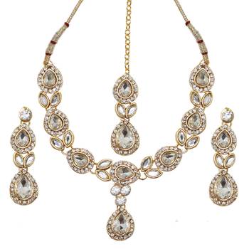 White necklaces 2
