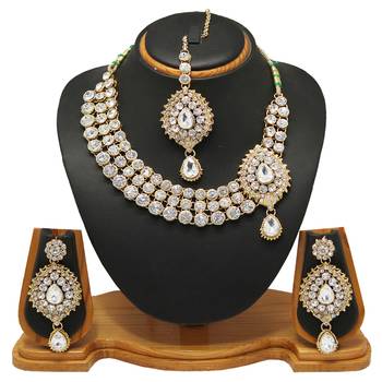 White necklaces 1