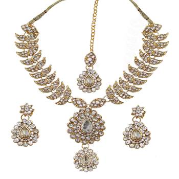 White necklaces 2