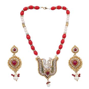 Red necklaces 1