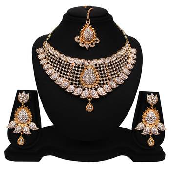 White necklaces 1