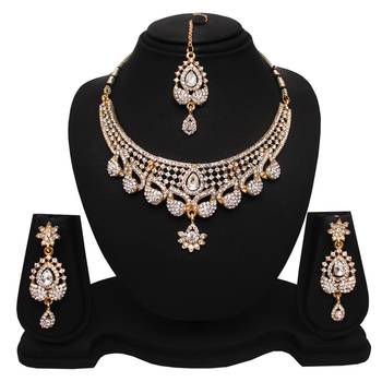 White necklaces 1