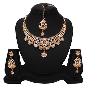 Gold necklaces 1