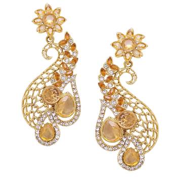 Gold earrings 1