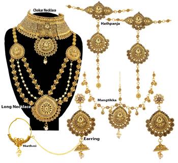 Gold necklaces 1