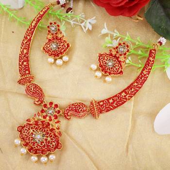 Maroon necklaces 1