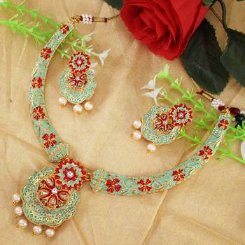 Multicolor necklaces 1