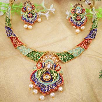 Multicolor necklaces 1