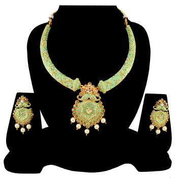 Green necklaces 2