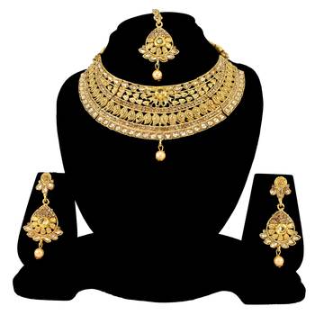 Gold necklaces 1