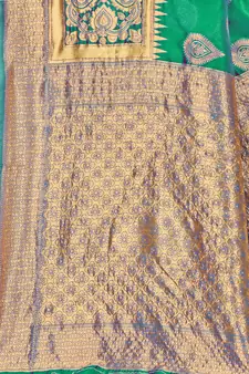 Green Woven  Art Silk Saree With Blouse