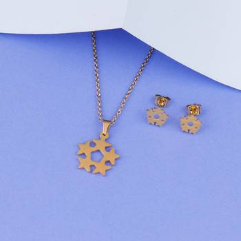 Gold Plated Delicate Pandent Set Designer For Women Girls 1