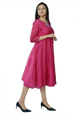 Pink embroidered chanderi ethnic-kurtis 4