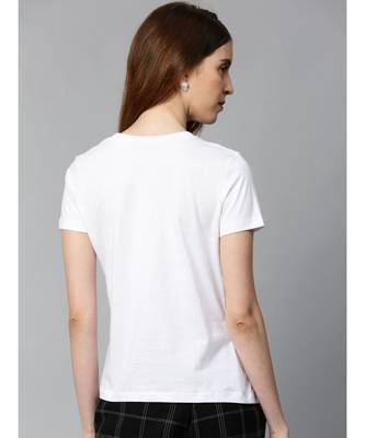 White Twisted Knot Regular T-Shirt 3