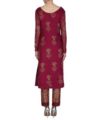 Show Shaa Barn Red SCOTTISH THISTLE KURTA SET 2
