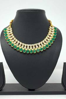 Green ruby  necklace-sets