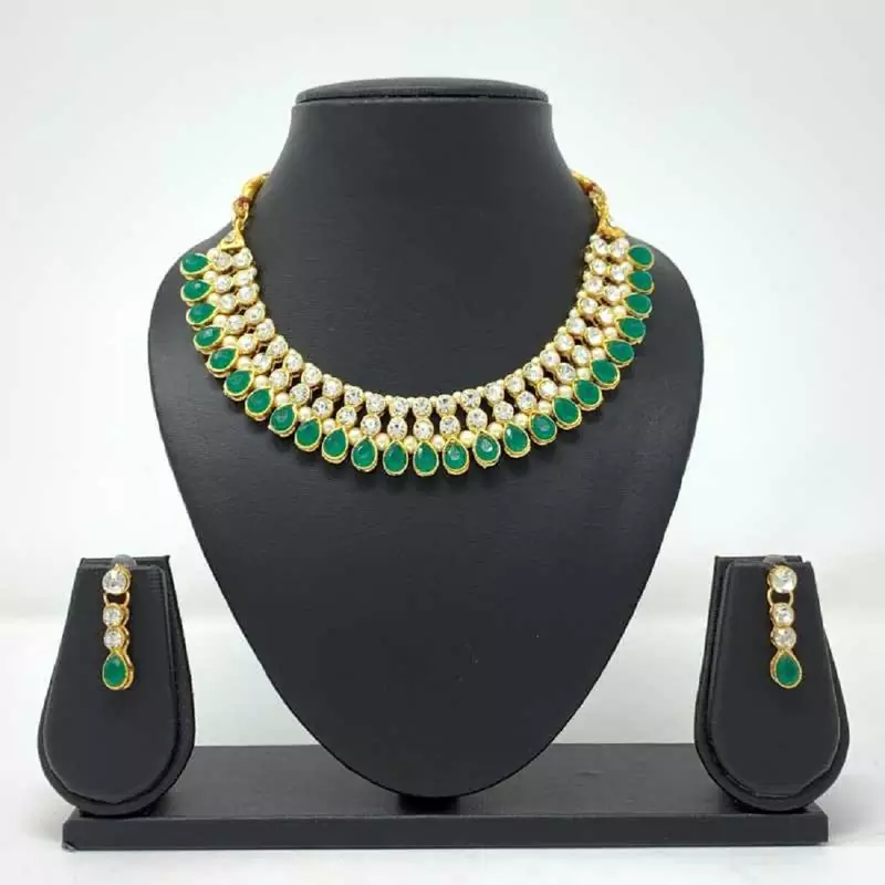 Green ruby  necklace-sets