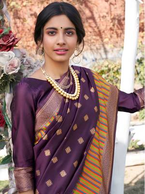 Purple woven pochampally saree with blouse 3