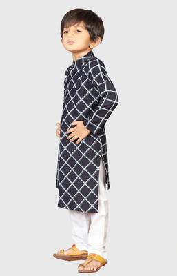 Kids Black Kurta Pyjama Set For Boys  2
