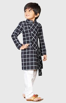 Kids Black Kurta Pyjama Set For Boys  3