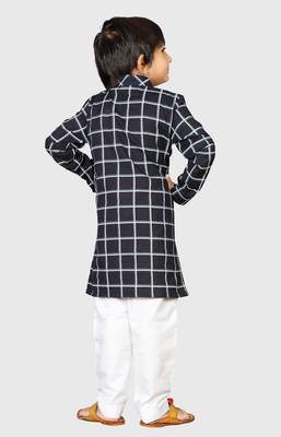 Kids Black Kurta Pyjama Set For Boys  4