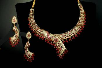 Red pearl necklace-sets 1