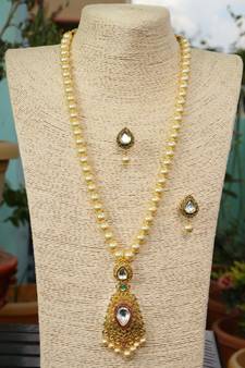 Gold onyx necklace-sets