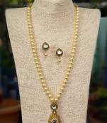 Gold pearl necklace-sets